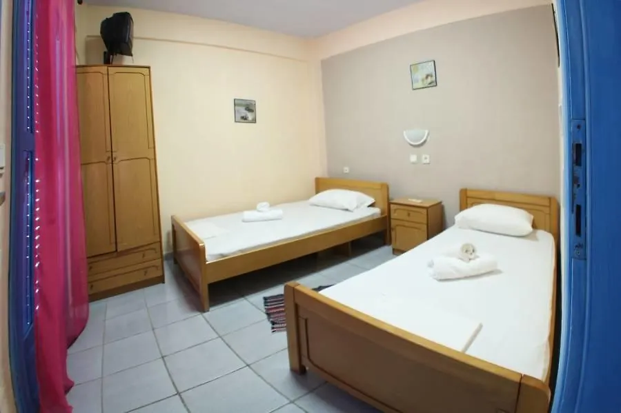 Flora Hotel Porto Koufo Bed & Breakfast